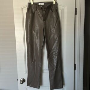 Abercrombie curve love 90s straight ultra high rise faux leather pant